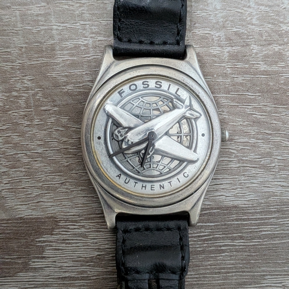 Fossil Men's Airplane Watch Vintage With Original Leather Band - Working Great